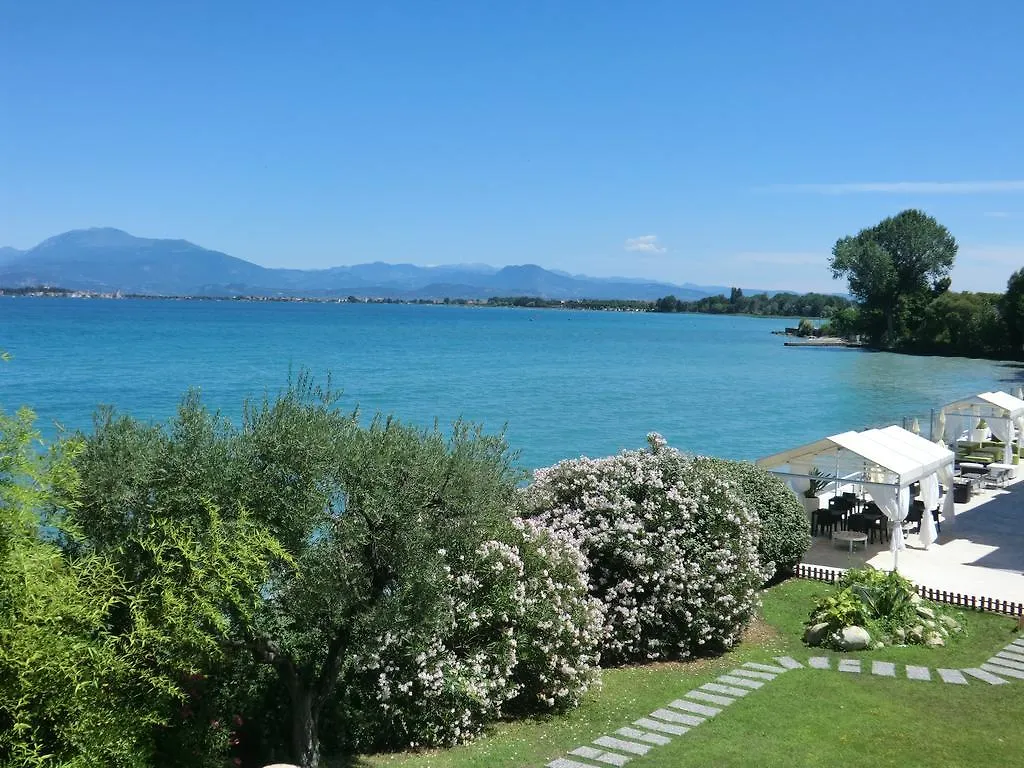Doctor House Desenzano Appartement Desenzano del Garda 0*,